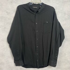 Murano Men's Black Casual Button-Down Shirt